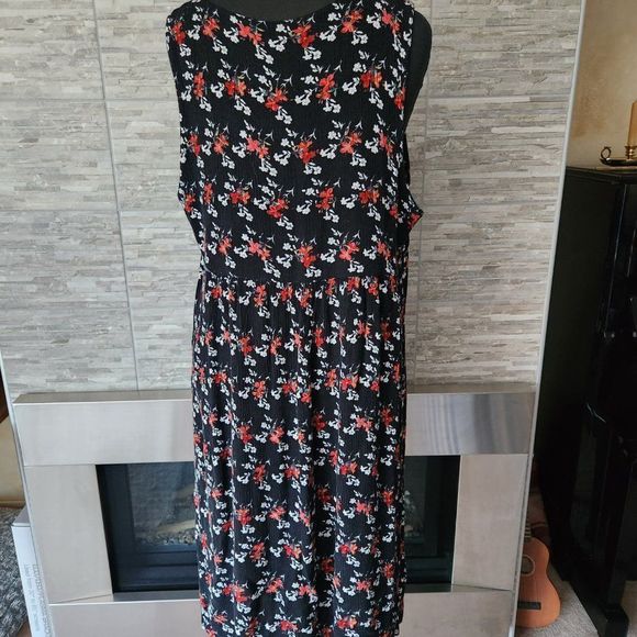 Vintage black floral print rayon dress / button front - Picture 8 of 9